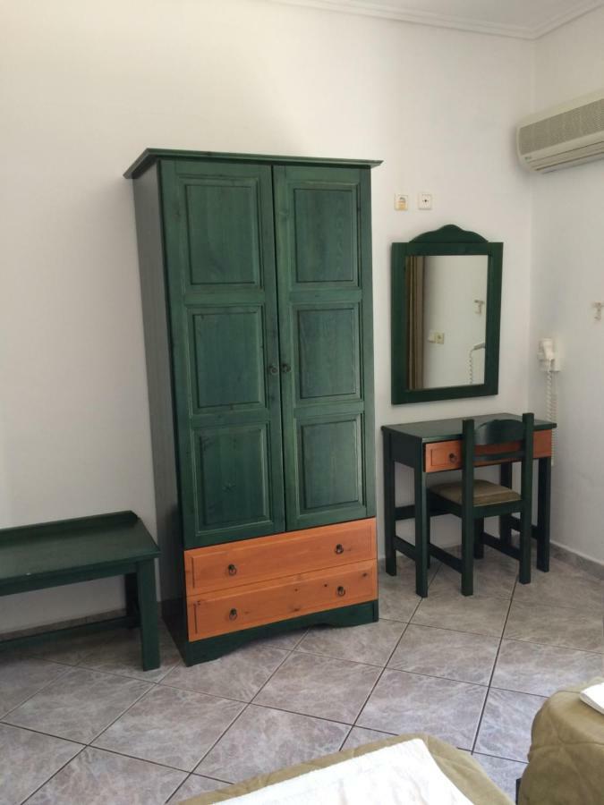 Koukounaries Studios Skala  Luaran gambar